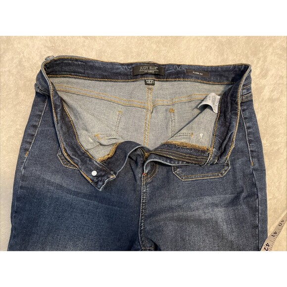Judy Blue Womens Jeans Size 13/31 Dark Wash Flare Leg Denim Pants - Picture 3 of 14